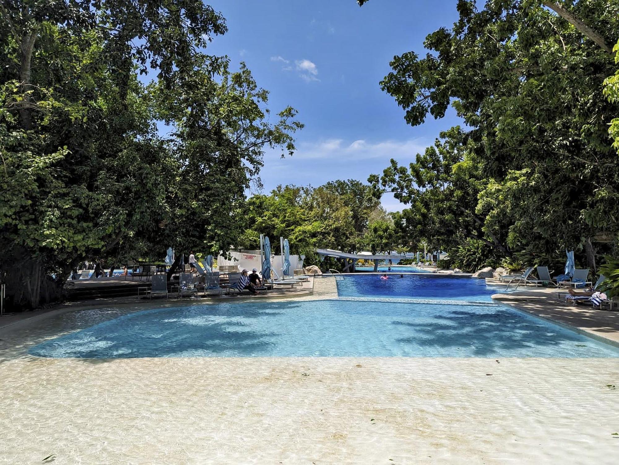 Dominiks Quite And Elegant Studio Ocean View Pool At Tambuli Resort High Floor マクタン エクステリア 写真